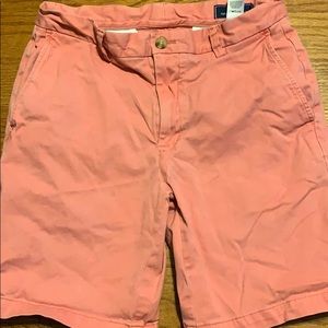 Vineyard Vines men’s shorts